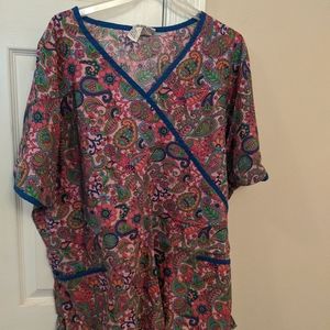 💕 3 for $12 scrubs